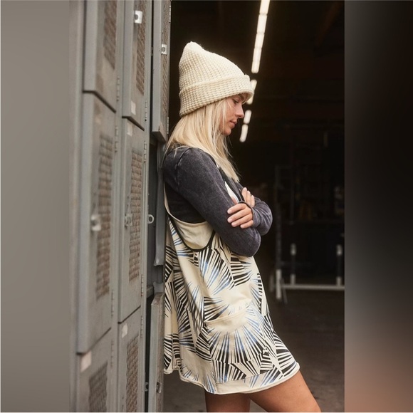 Free People Movement Hot Shot Printed Mini Dress in Sunrise Geo Size Small - Picture 5 of 12